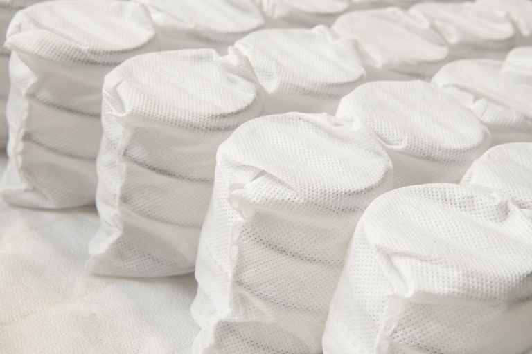 „Pocket“ spyruoklės